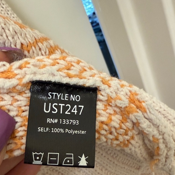 POL Women's Floral Knit Sweater - Cream and Orange - Picture 3 of 5